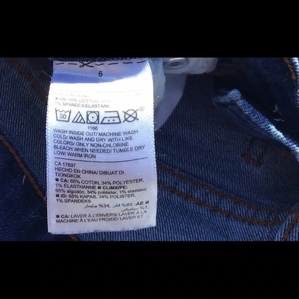 Bundle of Two Old Navy The Power Ankle Jeans Size 6 - Picture 5 of 16